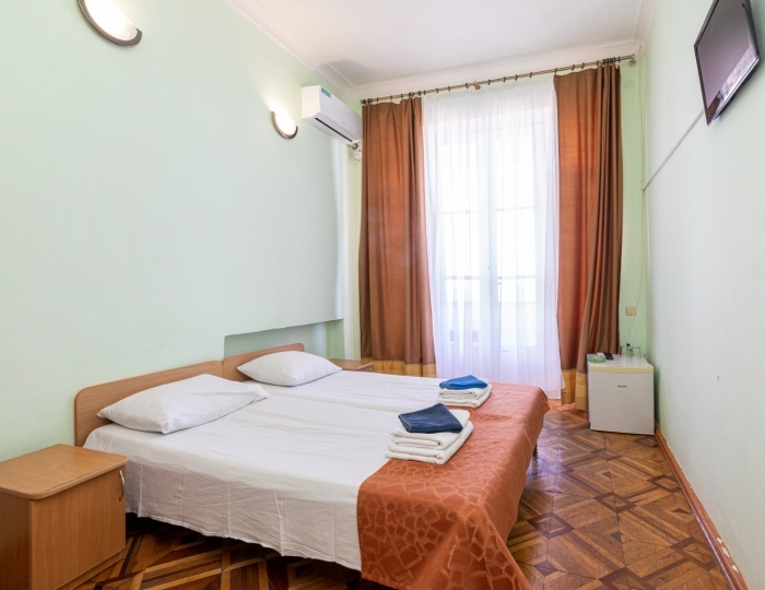 Стандарт 2-местный 1-комнатный с балконом, корпус 2 - Дом отдыха «Мидель Гагра»