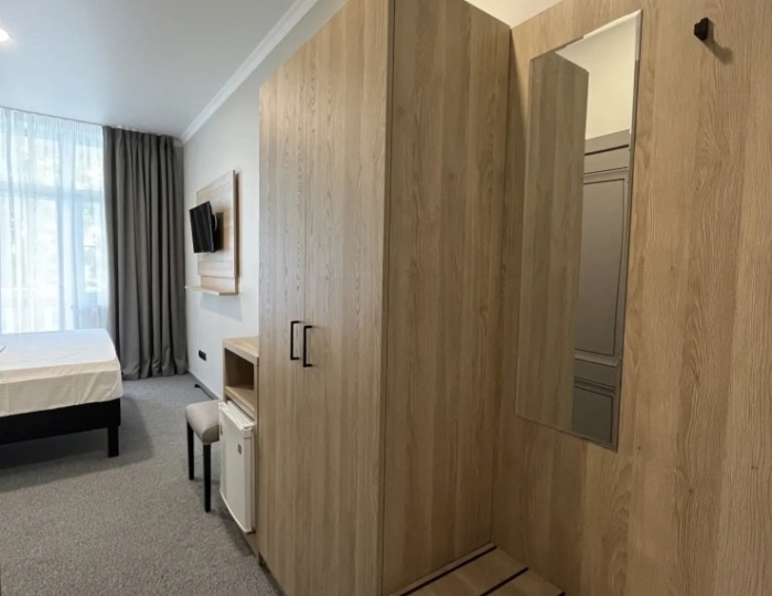 Стандарт 2-местный 1-комнатный с балконом, главный корпус 3, еврономер - Дом отдыха «Мидель Гагра»